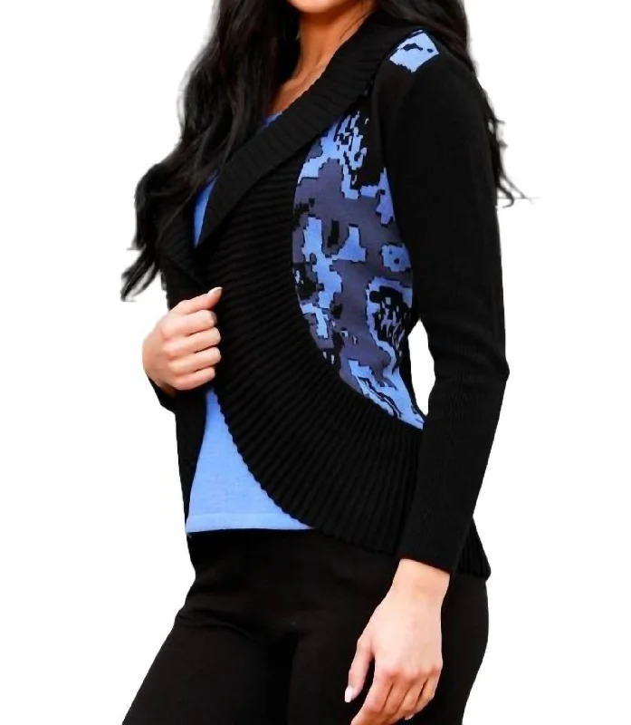 Signature Wrap With Pin In Black/periwinkle