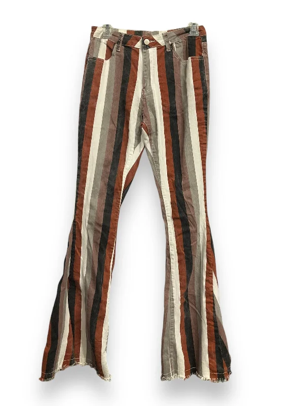 Jeans Flared By Clothes Mentor In Striped Pattern, Size: M