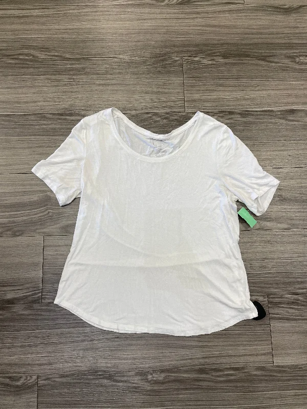 White Top Short Sleeve Maurices, Size L